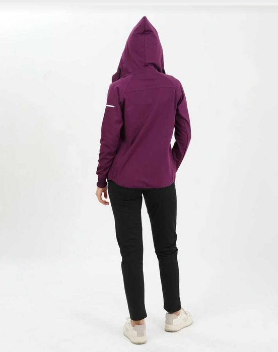 Стилен дамски комплект с качулка