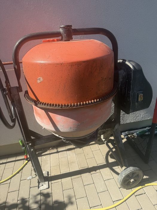 Vand betoniera 200 l