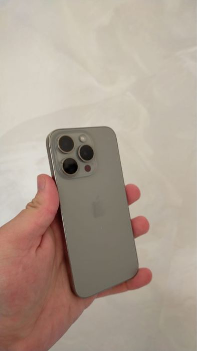 Продам Iphone 15 Pro