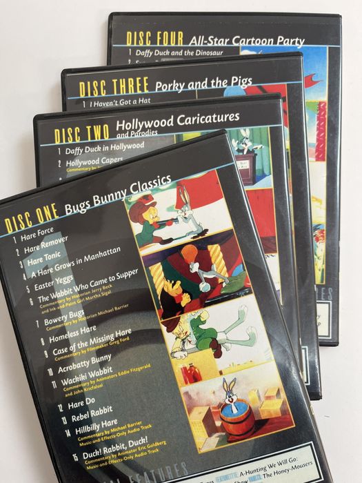 Desene Loony Tunes, colectie de 12 DVD-uri