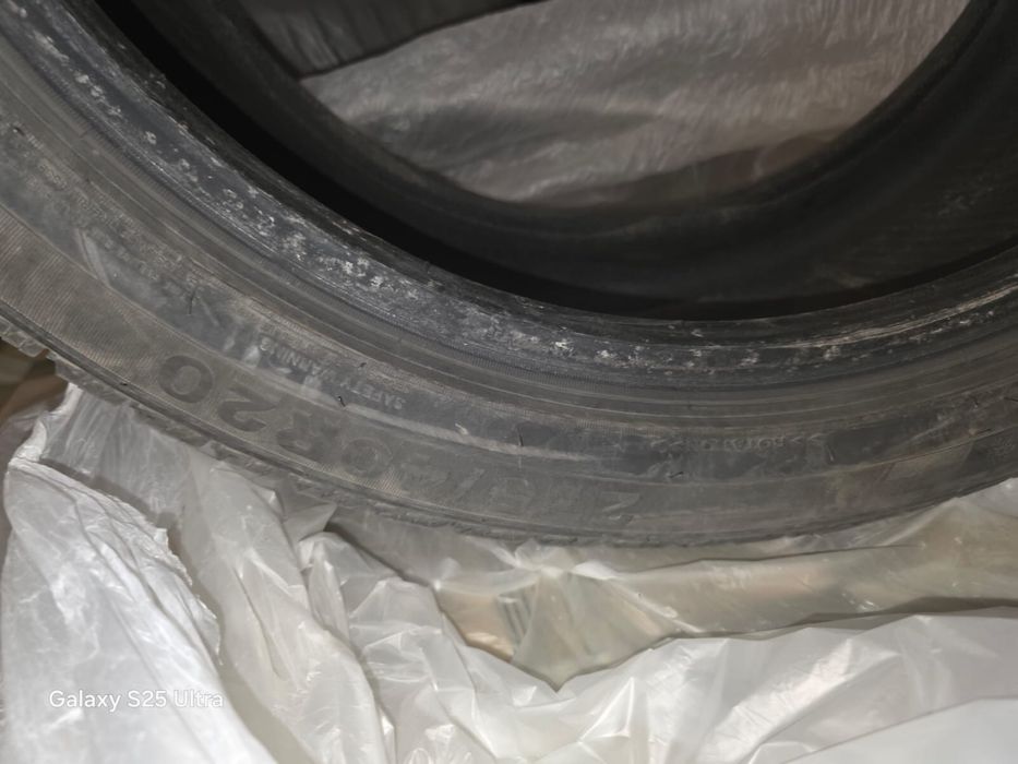 Зимняя резина 275/40R20