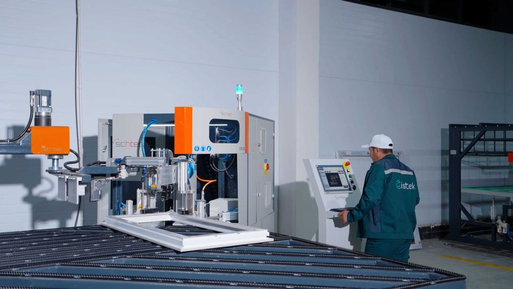 istek fabrikasi | Plastik va alyuminiy eshik-romlar | AKFA, Engelberg