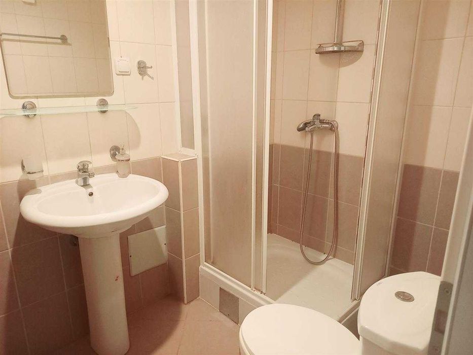 Дава се под наем Двустаен апартамент в София, Зона Б-5 - 65 кв.м за 484.5 € - Снимка #2