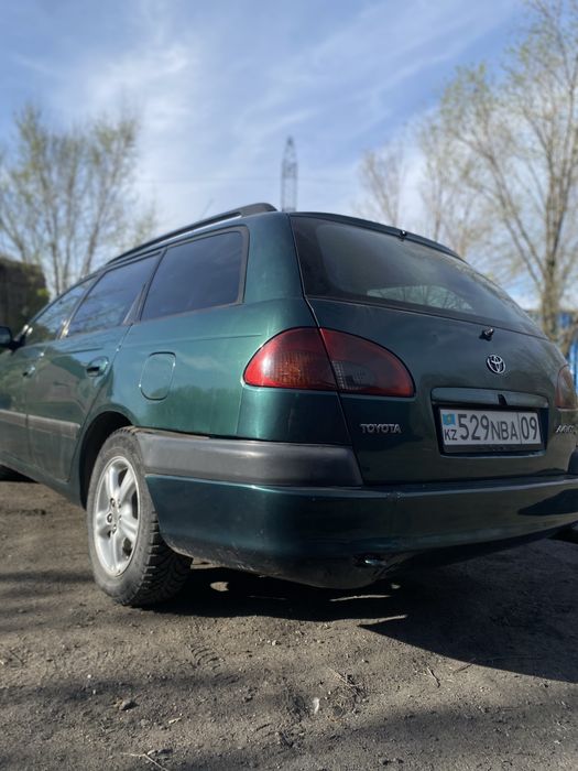 Тайота авенсис 2л дизель