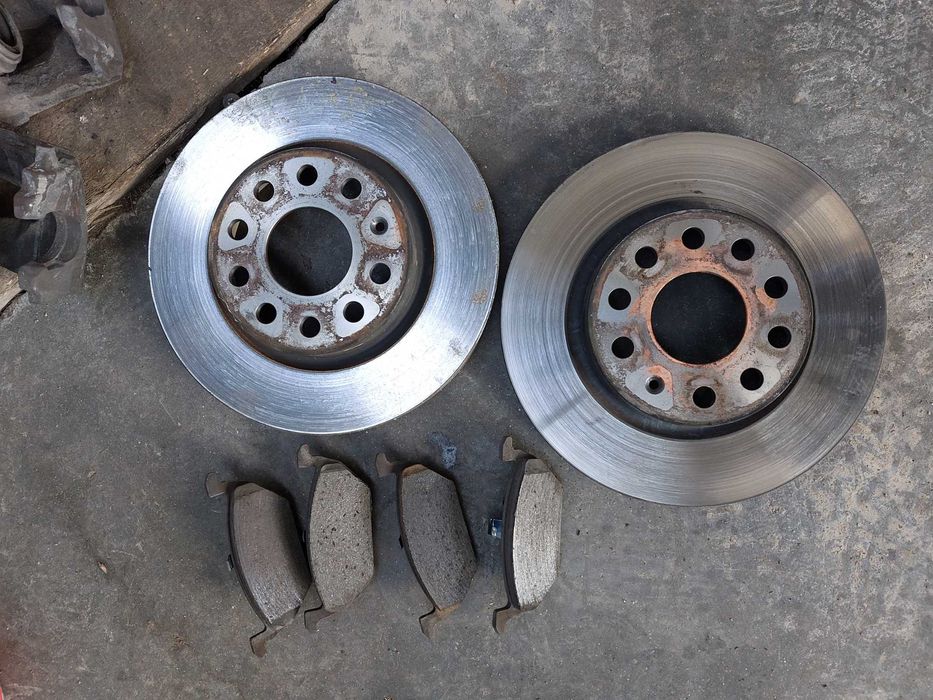 Discuri fata 280mm + placute TRW Octavia 2/A3 8P/Leon 2