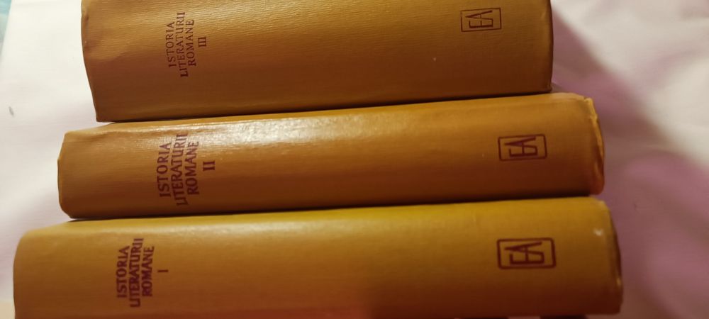 Istoria Literaturii Române  3 volume