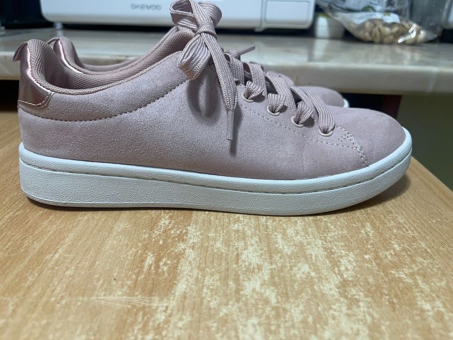 Tenesi H&M Roz pudra