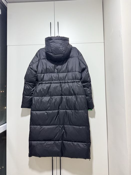 Продам женские куртки