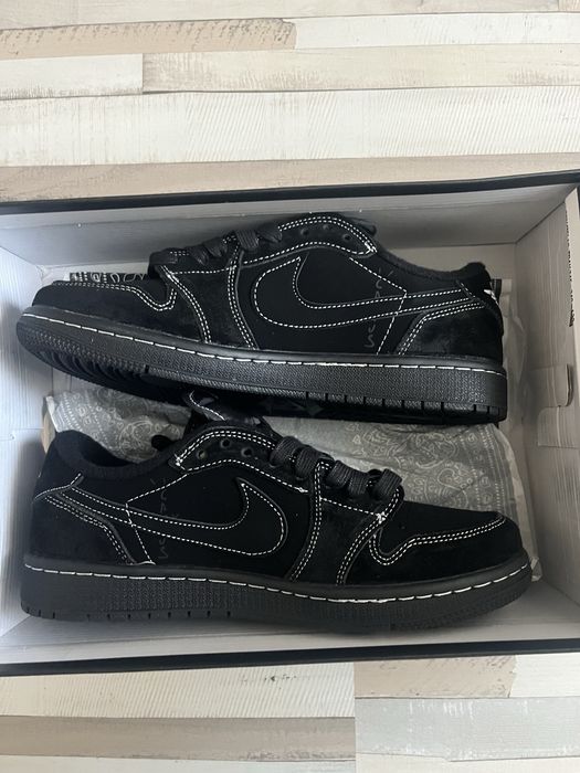 Jordan 1 travis scott marimea 42 la pretul de 450 de lei