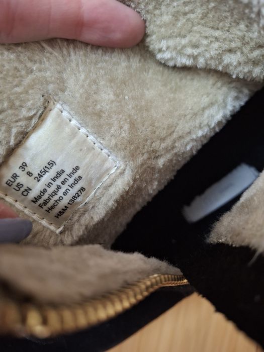 Ghete H&M din piele întoarsă