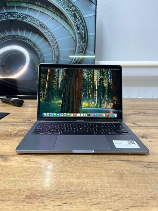 Ноутбук MacBook Pro M1