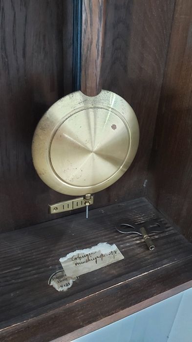 Ceas cu pendul mecanic