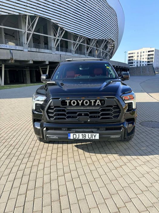 Toyota Sequoia TRD Pro 2023 – Putere și Aventură Hibridă”