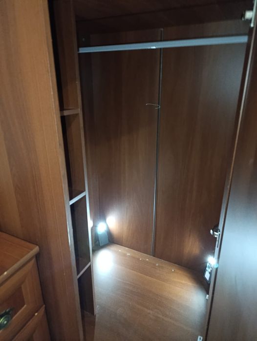 Продам шкаф большой