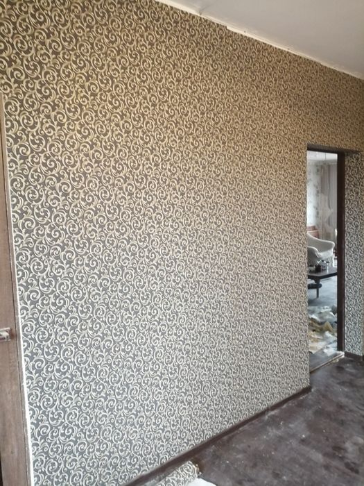 Мастер уневерсал поклейка обоев и тд.