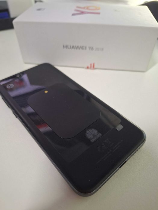 Vand telefon Huawei Y6 2018 - nota 9/10