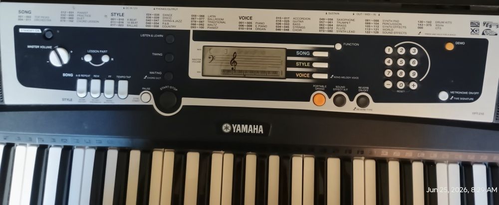 Синтезатор Ямаха Yamaha  YPT-210