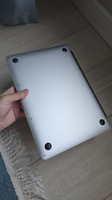 MacBook Air 13″ 2017 / i5 / 8 GB / SSD 128 GB / A1466
