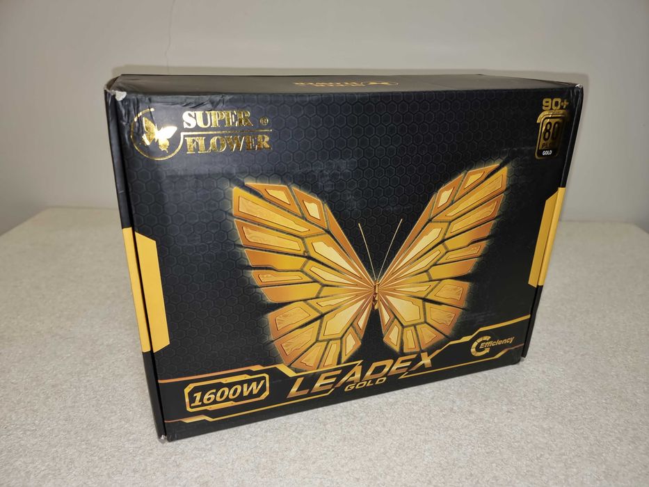 Золотой блок питания Super Flower SF-1600F14HG мощностью 1600Вт