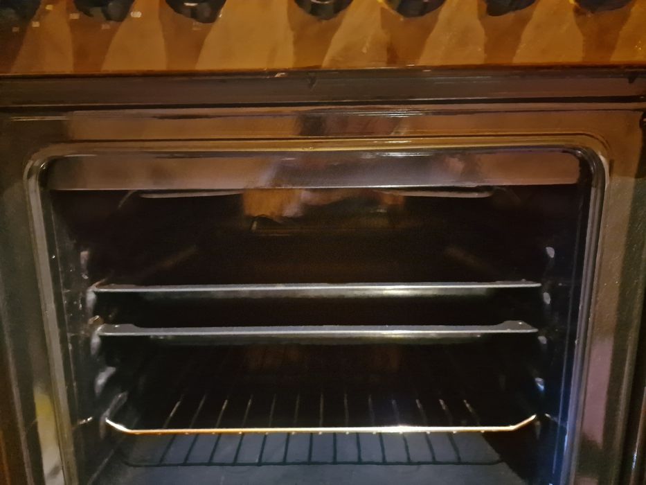 Продам газовую плиту