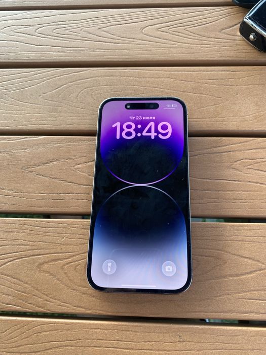 продам Iphone 14 pro