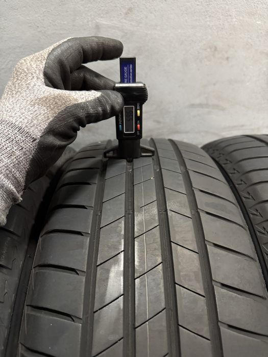 Гуми 215/60/17 BRIDGESTONE Turanza