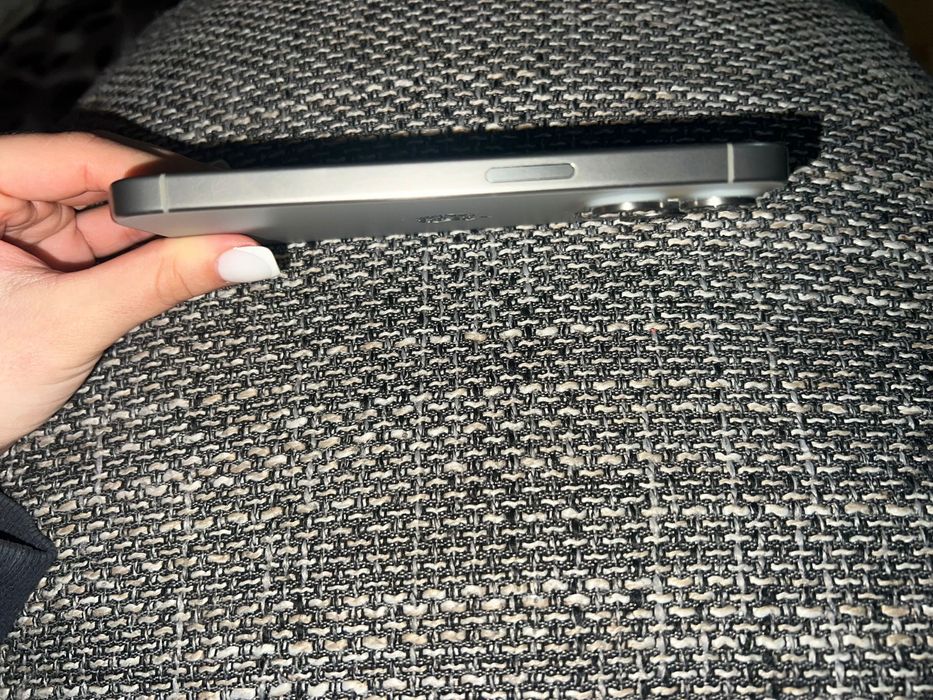 Vand Iphone 15 Pro de 256GB