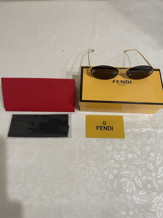 солнцезащитные очки Fendi