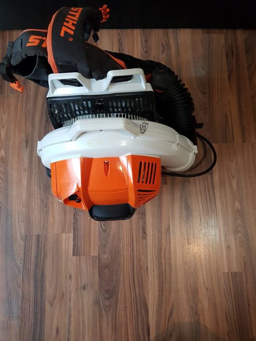 Suflantă Stihl BR 800 C,în stare perfectă de funcționare.