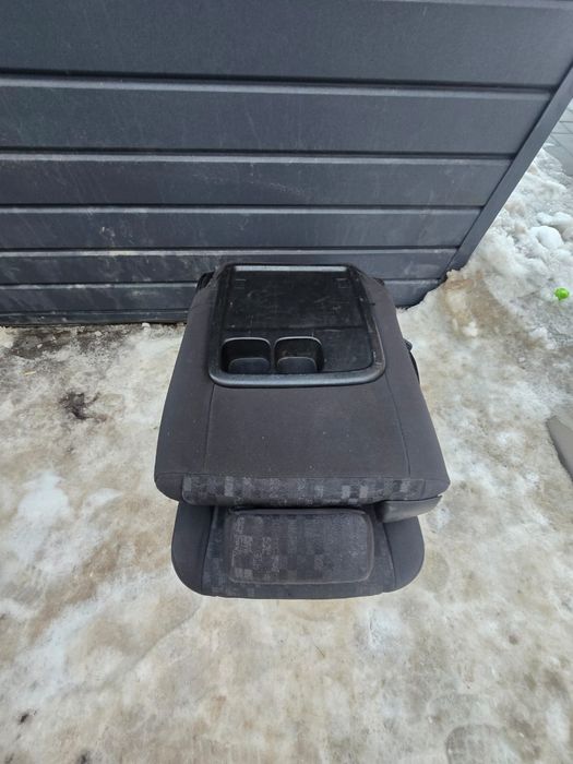 Сиденья Авенсис Версо