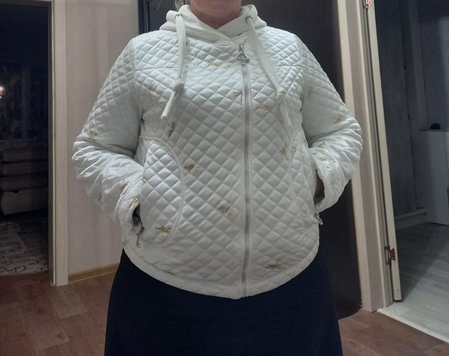 Куртка на весну женская