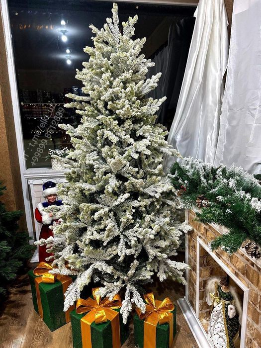 Ель зимний каприз Заснеженная