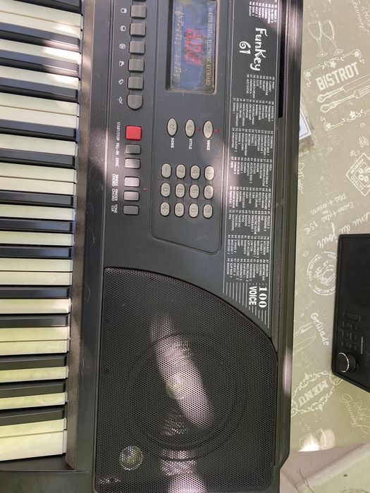 Orgă  FunKey 61