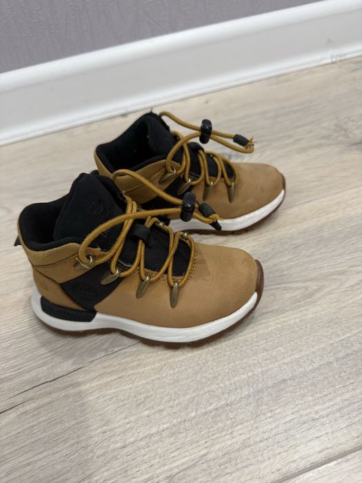 Детские ботинки