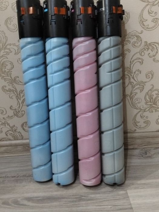 Продам оригинальные картриджи для принтера Konica Minolta Bizhub