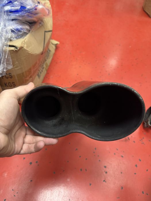 Vând kit boxe evacuare cu tipsuri (schnitzer)