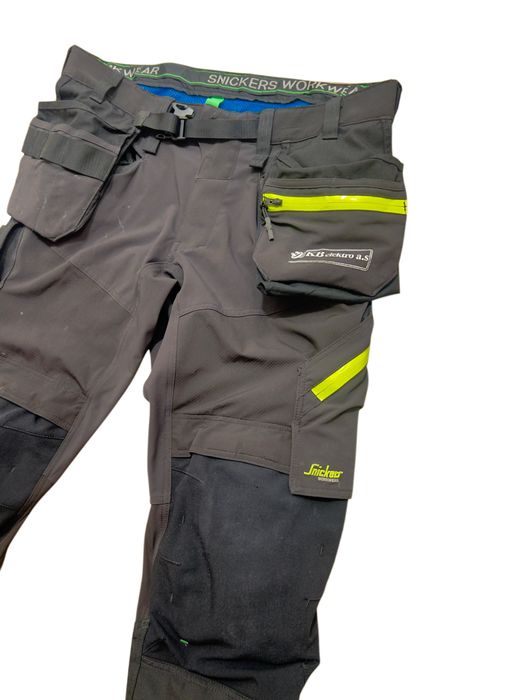 Мъжки работен панталон Snickers 6940 FlexiWork Softshell Stretch Trousers, номер 58