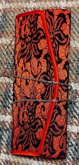 Клатч новый продам