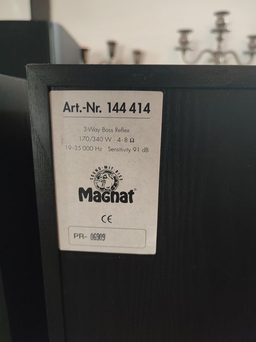 Boxe Magnat 2x340 W 3 cai impedanta 4-8 ohmi bass reflex
