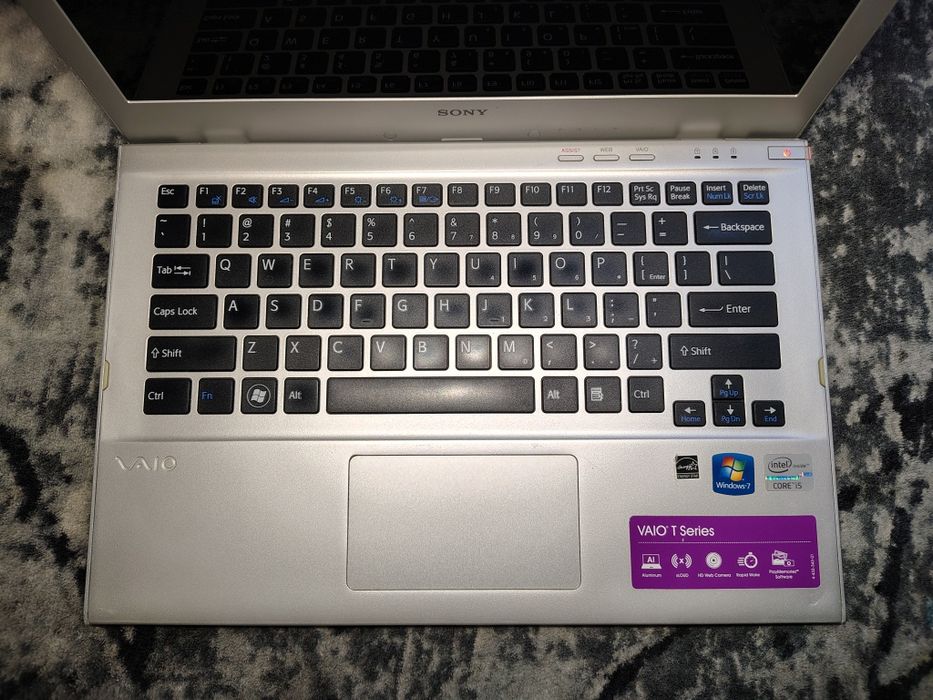 Laptop Sony Vaio – Intel i5, 8GB RAM, SSD Samsung 256GB, Windows 10