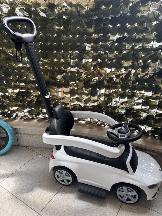 КАТО НОВА Количка за яздене и бутане (Ride-on) Мерцедес