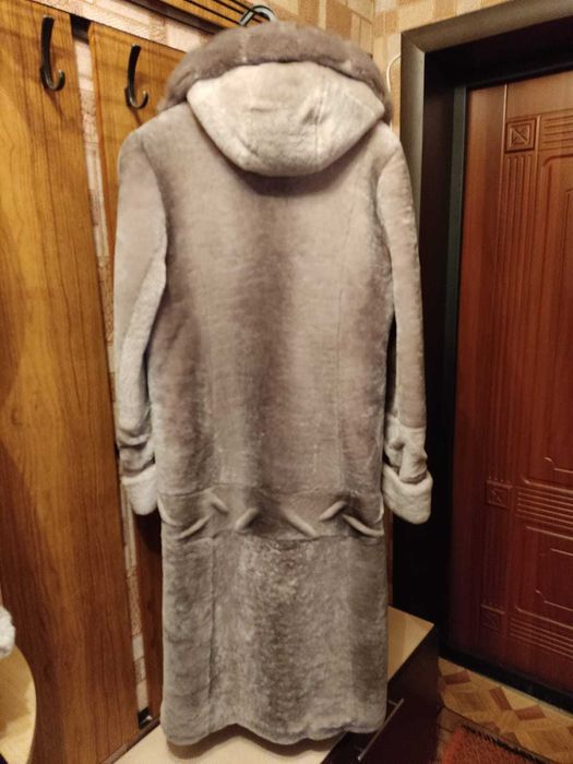 Продам шубу мутоновую