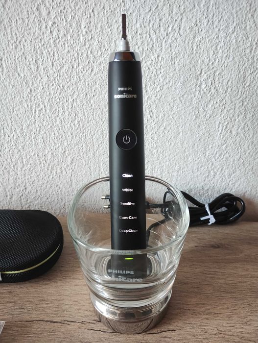 Philips Sonicare HX939B DiamondClean 62000 движения в минута