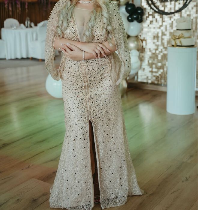 Официална рокля ,Абитуриентска рокля