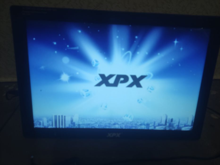 Продам телевизор б у пользовались мало