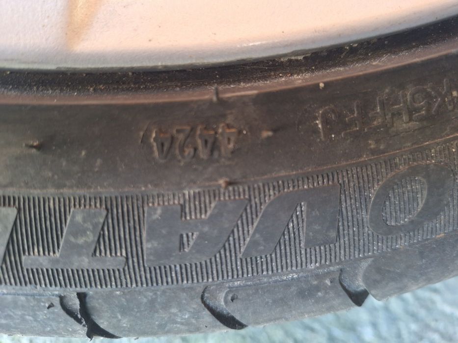 Гуми с джанти за Бмв 18-ки style 128