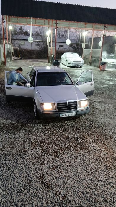 Мерседес w124 срочно продаю
