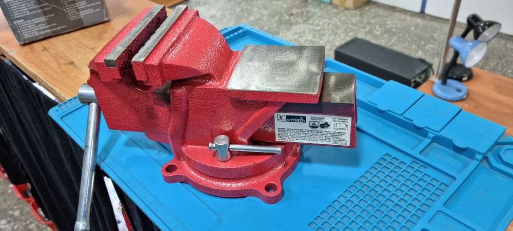 Продам оригинальные тески