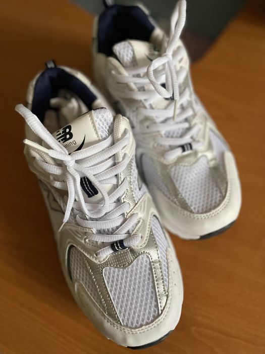 Кроссовки размер 40-41