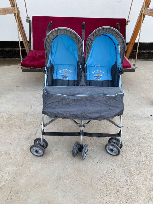 Новая коляска для двойни